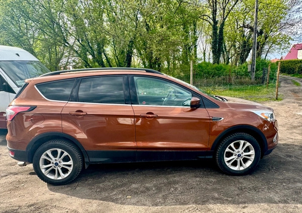 Ford Escape cena 48900 przebieg: 98049, rok produkcji 2017 z Opoczno małe 67